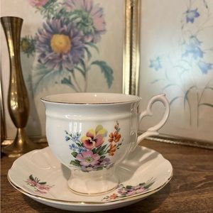 Crown Staffordshire tea cup and saucer set